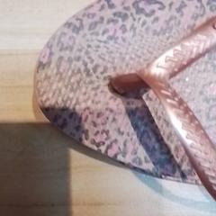 Zapatilak Panter, gisa salatu by Beekse Bergen Resorts en Hotel iLost erabiliz