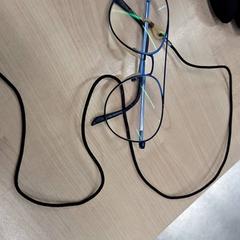 Glasses Blauw en met touwtje, as reported by IKEA Eindhoven using iLost