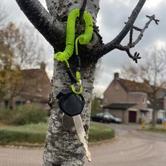 Fietssleutel aan groen koord, segundo informou a iLost