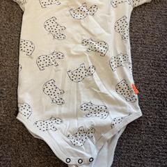 Baby romper, rapporterat av Burgers' Zoo med iLost