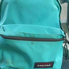 blauwe eastpak, iLost에 보고됨