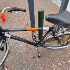 Férfi kerékpár, amint azt Gemeente Roermond az iLost segítségével jelentette.