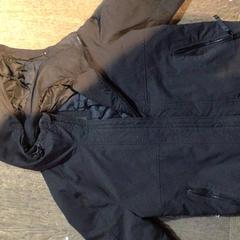 Jas Zwart, zoals gemeld door De Heeren van Aemstel met iLost