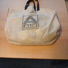 Taška grijs, ako bolo nahlásené UVO Vervoer pomocou iLost