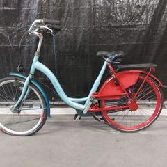 Bicicleta Blauw On the road, ha sido reportado por Gemeente Nijkerk con iLost