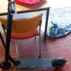 Trasporto - Elektrische step, come riportato da Regio Limburg - Leuven utilizzando iLost