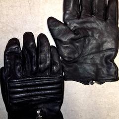 Gloves zwart, as reported by Qbuzz DMG using iLost