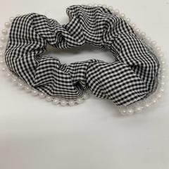 Scrunchie, come riportato da IKEA新三郷 utilizzando iLost