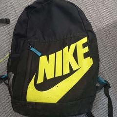 Ryggsäck, rapporterat av Arriva West-Brabant med iLost