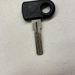 鍵 がiLostで GVB によって報告されました