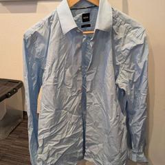 Camisa, segundo informou Inntel Hotels Utrecht Centre usando iLost