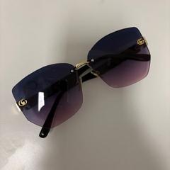 Sunglasses, as reported by IKEA Praha – Černý Most using iLost