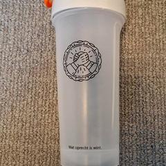 Flasche, gemeldet von Breda University of Applied Sciences Mgr. Hopmansstraat über iLost