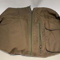 Chaqueta, segundo informou IKEA横浜 usando iLost