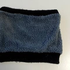 الملابس - Nekwarmer، كما تم الإبلاغ عنه بواسطة Regio Oost-Vlaanderen عبر iLost