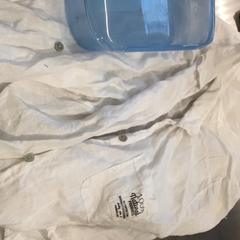 Plastikozko poltsa & Alkandora, gisa salatu by MEININGER Hotel Leipzig Hauptbahnhof iLost erabiliz