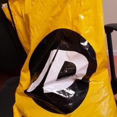 Tas plastique jaune, zoals gemeld door TCL met iLost