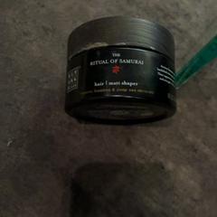 Douche scrub, segons ha informat Van der Valk Hotel Haarlem mitjançant iLost