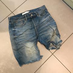 Short en jeans HM, as reported by MEININGER Hotel Lyon Centre Berthelot using iLost