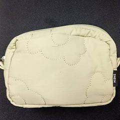 Toaletná taška Groen, ako bolo nahlásené Qbuzz GD Groningen Peizerweg pomocou iLost