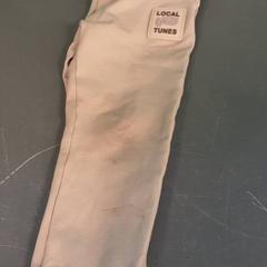 Trousers Beige, as reported by Diergaarde Blijdorp using iLost