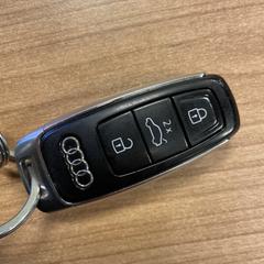 Autosleutel Zwarte tag, iLost를 사용하여 Pathé Arnhem에 보고됨