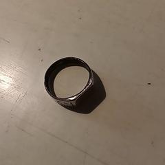 Prsten Zilverkleurig ring, jak nahlášeno Pukkelpop pomocí iLost