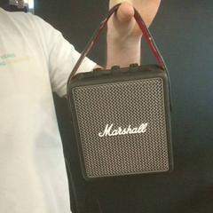 Bluetooth reproduktor, jak nahlášeno MEININGER Hotel Vienna Downtown Franz pomocí iLost