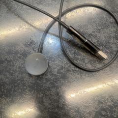 Laddare, rapporterat av Rotterdam The Hague Airport med iLost