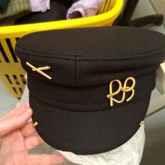 Txapel, gisa salatu by IKEA Paris - Italie Deux iLost erabiliz