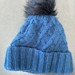 의류 - Muts blauw, iLost를 사용하여 Regio Oost-Vlaanderen에 보고됨