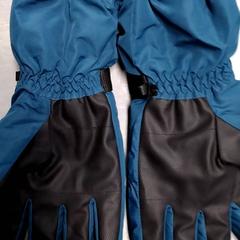Gloves Blauw/zwart, as reported by Arriva Friesland / Groningen using iLost