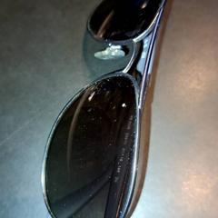 نظارات شمسية، كما تم الإبلاغ عنه بواسطة TivoliVredenburg عبر iLost