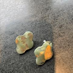 Ohrringe, gemeldet von Hotel V Fizeaustraat über iLost