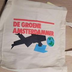 De groene amsterdammer canvas tas met boek, jak nahlášeno Gemeente Westervoort pomocí iLost