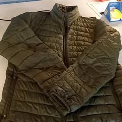 Jacke, gemeldet von Padualaan 99 über iLost