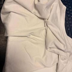 İLost kullanarak Ramada by Wyndham Amsterdam Airport Schiphol tarafından bildirildiği gibi Gömlek white