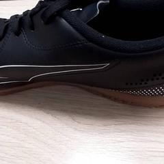 Zapato Zwart, segundo informou Qbuzz Fryslân usando iLost