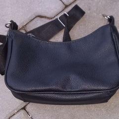 Kabelka Miali, jak nahlášeno Arriva West-Brabant pomocí iLost