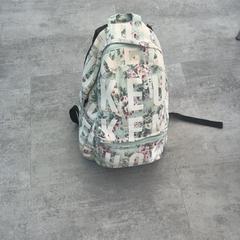 Mochila, ha sido reportado por Arriva Achterhoek-Rivierenland con iLost