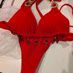 Plavky (podkategorie), jak nahlášeno Inntel Hotels Utrecht Centre pomocí iLost