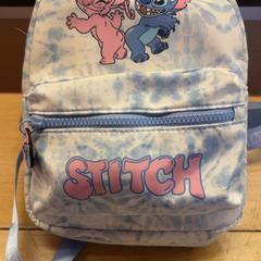 Ryggsekk Stitch, som rapportert av Pathé Utrecht Leidsche Rijn ved bruk av iLost