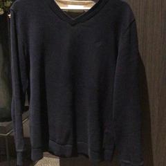 セーター Donkerblauw がiLostで Van der Valk Hotel Zwolle によって報告されました