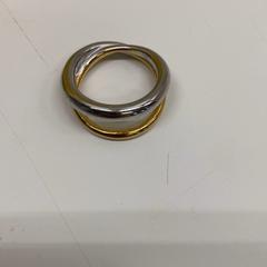 Squillo, come riportato da IKEA新三郷 utilizzando iLost