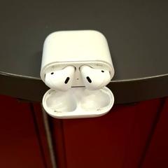 ワイヤレスイヤホン がiLostで IKEA Nice Saint Isidore によって報告されました