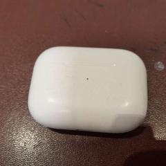 حافظة airpods blanc، كما تم الإبلاغ عنه بواسطة TCL عبر iLost