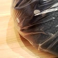 الملابس Trui en joggingbroek، كما تم الإبلاغ عنه بواسطة Beekse Bergen Resorts en Hotel عبر iLost