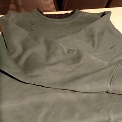 Vêtements - trui, a été signalé par Regio Antwerpen - Brussel utilisant iLost