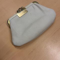 Portfel, zgłoszono przez RET przy użyciu iLost