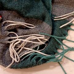 Bufanda Écharpe à carreaux, ha sido reportado por IKEA Tours con iLost